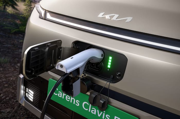 Kia Carens Clavis EV range and charging